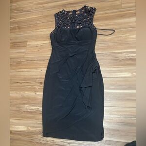 Xscape Dark Grey Sleeveless Embellished Beaded Sheath Cocktail Dress Size 6